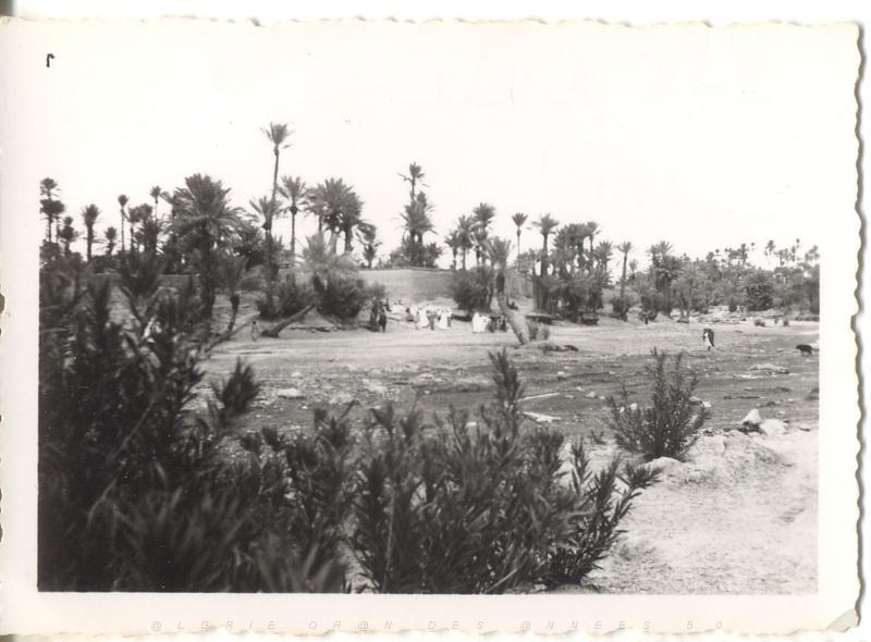 Colomb Bechar octobre 1955  L oued.jpg